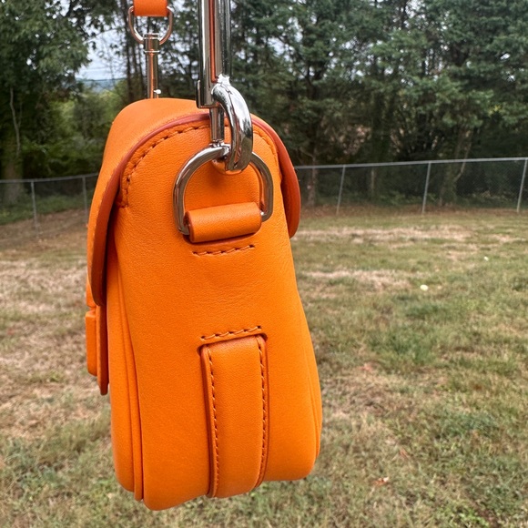 Marc Jacobs crossbody w/ COA The Covered J Marc Small Saddle Bag w/ dust bag - Picture 5 of 14